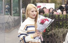 러블리즈 미주 출근길 패션