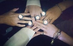 세상사람들 제발 리본 좀 들어봐