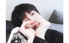 자기전에 태용이 영상보고 자야지