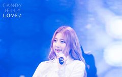 티저를 하루전에 낼까?