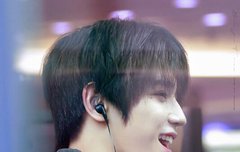 뮤비에 툥이 많이 나왔으묜...