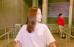 애들 다리 겁나얇아