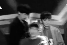 근데 윤지성팬들