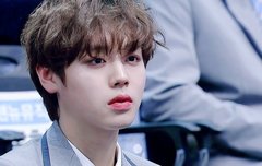 얘 아련한 눈빛 조카좋아