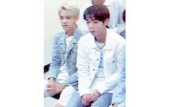 조카 표정 나른하네