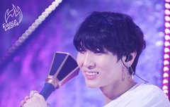 ㅋㅋㅋㅋㅋㅋ혁이가 들면