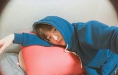 나는 윤지성만 파니까