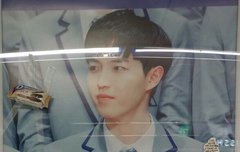 누가 재환이쟈철광고에 오레오붙여놈ㅋㅋ