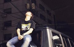 동호 짤 좀 주라...