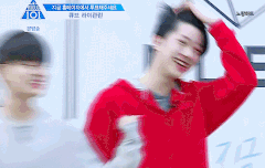 관린이 웃는거 귀여워 미치겠는데