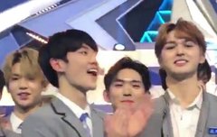 위에화 같이 있는게 젤 좋아보인다