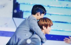 니네 이거 봤냐