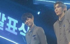 선호 팬 바라보는 눈에서 꿀 떨어지는 것 좀 봐