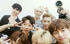 엠카 합성으로 달래야지...