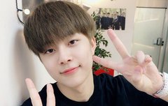 인간적으로 너무 잘생겼어