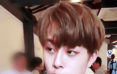 콩나물국밥을 먹으면서도 잘생긴 선호야