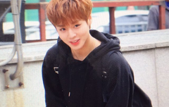 와 윙맘들 지훈이 출근사진은 보고 덕질하고있냐