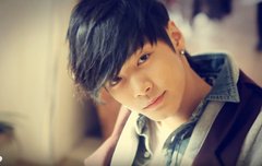 얘들아 광고나옴 사러갈건데 나이먹어 괜찮으까?