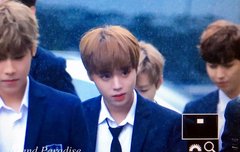 박지훈 혼자 청춘영화찍는거 아니지?