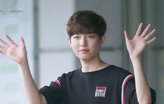 우리 톡 너무 조용해서 글 하나 남겨 ㅋㅋㅋㅋㅋㅋㅋㅋㅋㅋ