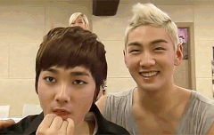 너네 짤중에 동호 팔자 웃음있냐??