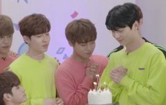 똑똑똑 황제님최애입니다 안녕하세요