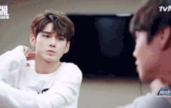 이건 봐도봐도 웃겨..