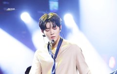 고화질 하나씩 뜨는데 뜨는것마다 대잘생