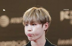 성운아 너 때문에 현생 불가임