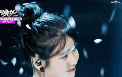 노래 낼 것 같다고 한 애 누구야