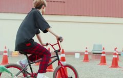 6일 데뷔하는 보기드믄 2인조 아이돌~