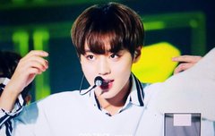 와  집에와서 지훈이보는데