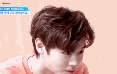 박지훈은 누가 어깨측정한번 안해주나