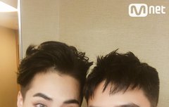 경수 엠카운트다운 셀카~