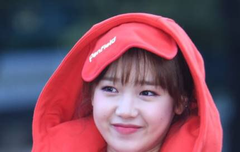 유정이 빨간색 찰떡인거 인증한 날 ㅠ