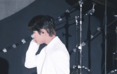 민기 발목 잘 보이는 움짤 가져왔다