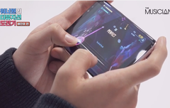 더뮤지션 섬섬옥수 손도 예쁜~