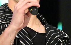 강동호 쇄골에 목걸이 걸리는거 ㅠㅜㅠ