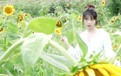 어제 아이유 티비 보다가 이장면 너무 예뻤음