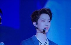 이름이 라이관린이래..미친..