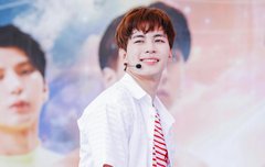 톡선 비주얼 홍빈 언급 기념으로