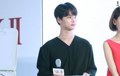 우리 요즘 팬싸컷 몇장이야 ??