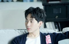 옆선미남 아롱이 yes