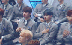 브랜뉴 단체사진3