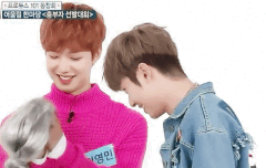 네~ 그..그...그걸로 주세요~~~