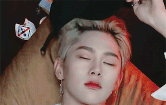 권현빈 짤 좀 뿌려주라