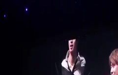 자켓 열어줘 ㄷㄷ