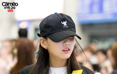 럽리가 입은 후드중에