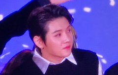 오늘 넘 춥고 민기는 잘생겼어