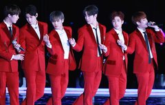 레드수트 넘조아 미쳐!